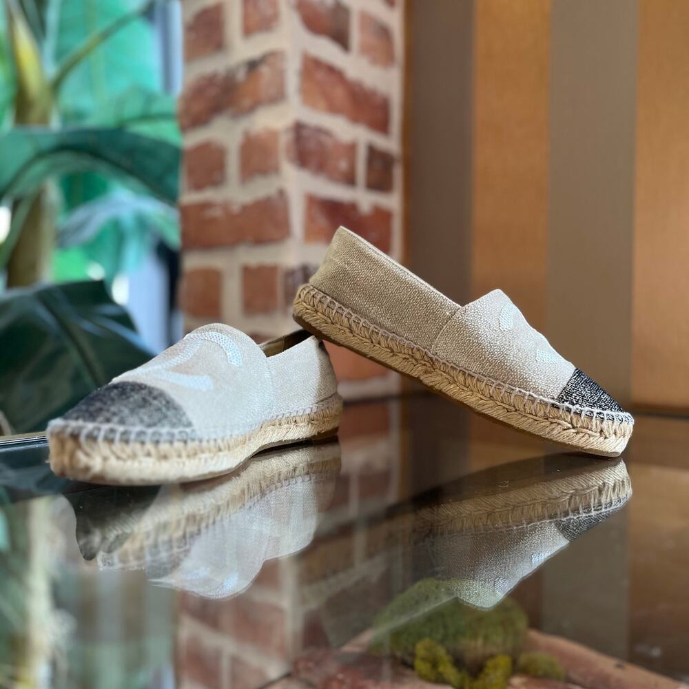 CHANEL CC Beige Espadrilles SZ 36 (US 6)